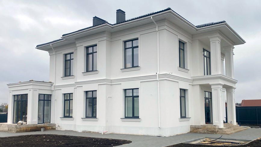 Gotowa elewacja domu jednorodzinnego w Warszawie - realizacja FillPro