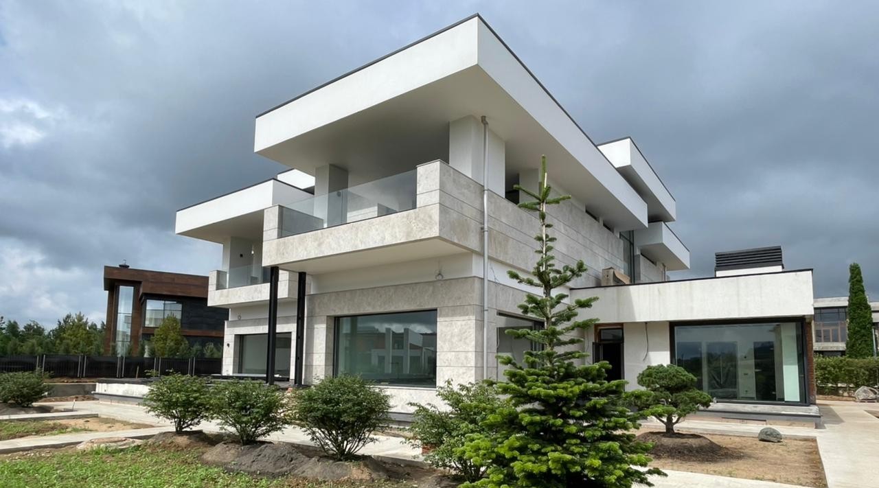 Gotowa elewacja domu jednorodzinnego w Warszawie - realizacja FillPro