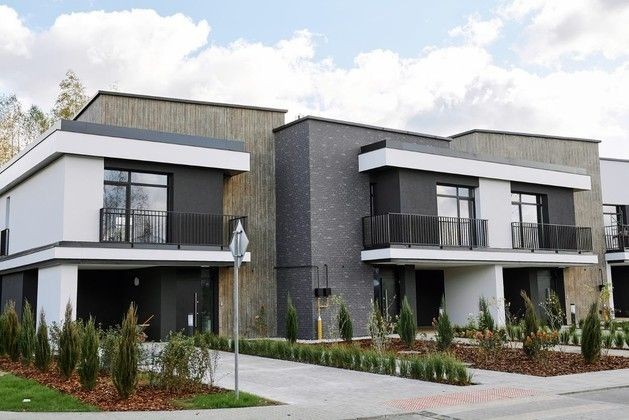 Gotowa elewacja domu jednorodzinnego w Warszawie - realizacja FillPro